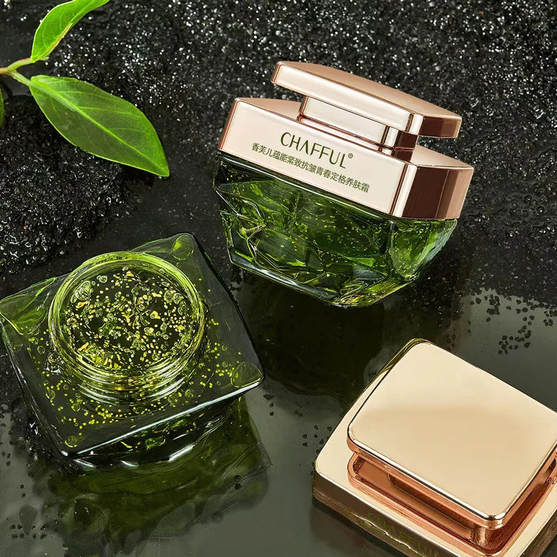 Collagen Plant Caviar Firming Revitalizing  Hydrating Facial Moisturizing Cream for Rough Dry Skin Repair.