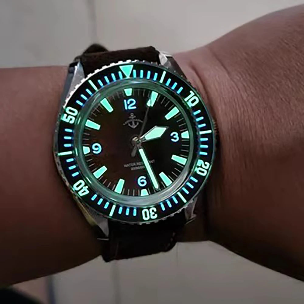 Hruodland Retro Sport Men`s Watches- NH35 Automatic Mechanical Stainless Steel Brown Leather Diving Wristwatch for Men.