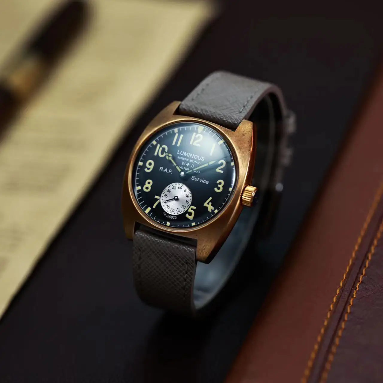 Seizenn W10 Field Watch Retro Arrow Pilot Watch- Men`s Mechanical Manual Hand Wind Luminous Merkur CUSN8 Bronze Turtle Case WWW