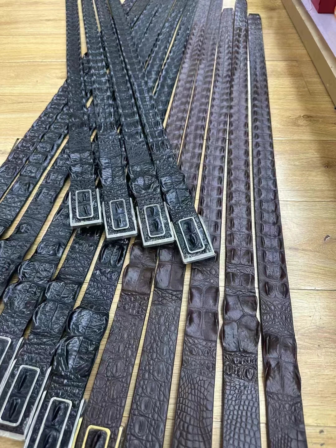 Designer Double Bone Men's Slide Belts Fashion Creative Crocodile Leather Belts For Man 45